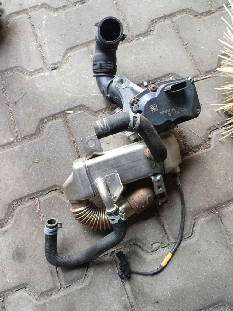 фото №1, Радіатор вихлопних газів egr - vivaro trafic 1.6 dci