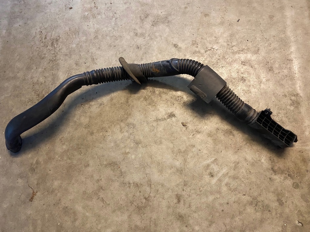 фото №1, Focus mk2 st труба резонатор 2.5 t 2010r