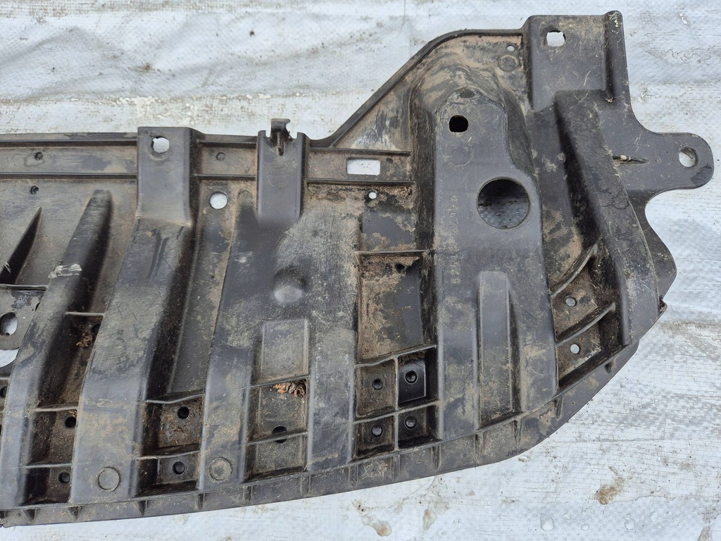 фото №7, Toyota prius xw30 09- плита захист pod бампер 5261847050