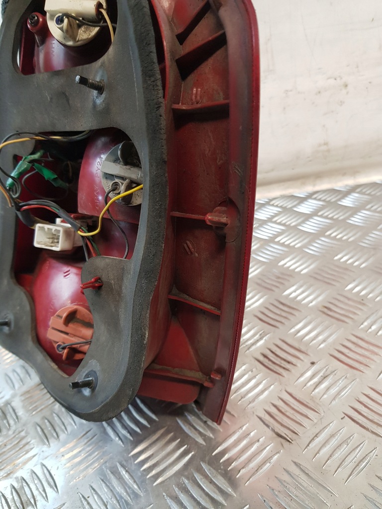 фото №12, Лампа левая задняя kia cerato 05r- хэтчбек eu