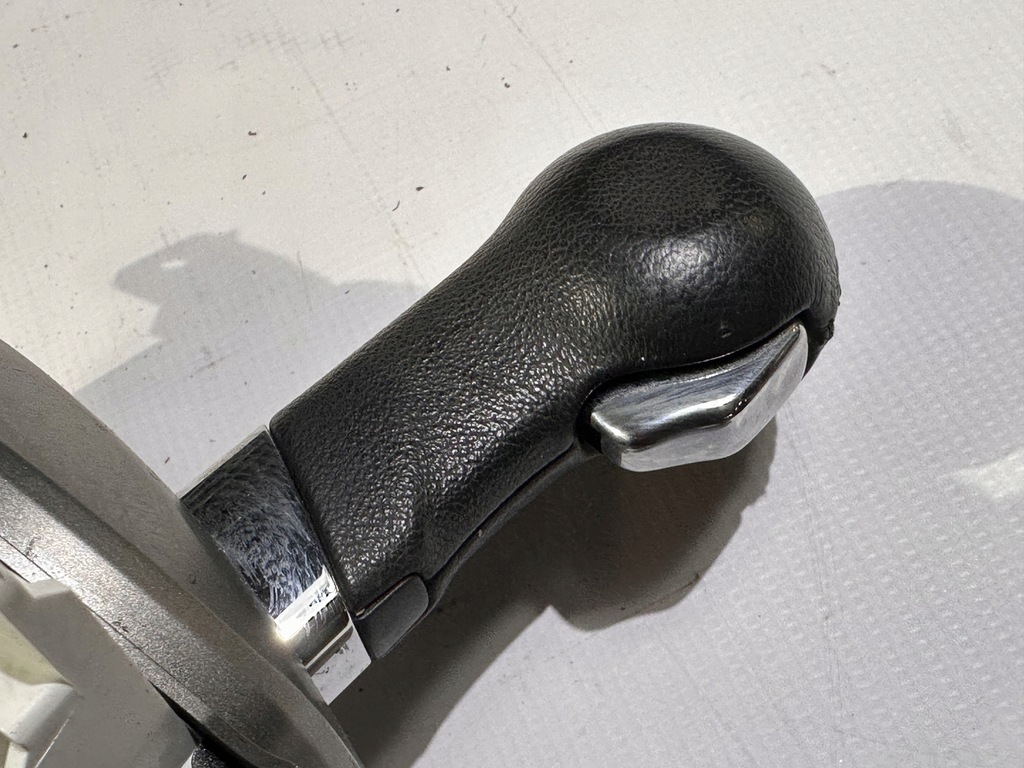 фото №7, Вибірник домкрат шкіра важіль передач cherolet camaro 2009 - 2015