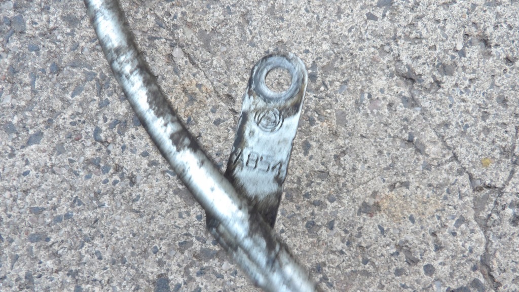 фото №4, Alfa romeo 147 1.9 jtd 16v щуп масла направляющая