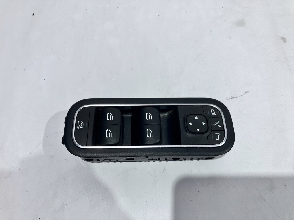 фото №1, Панель окон зеркал mercedes a klasa w177