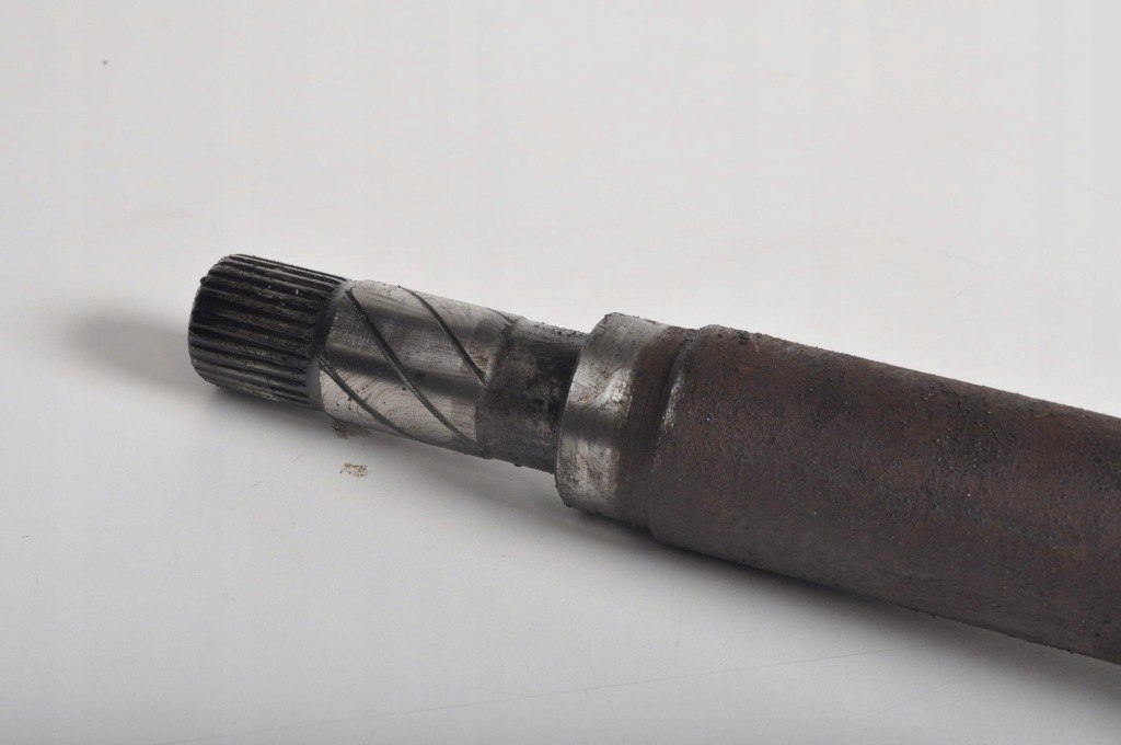 Volvo s60 v60 2.0 d4 приводной вал правая длинная 31437521 Недорого