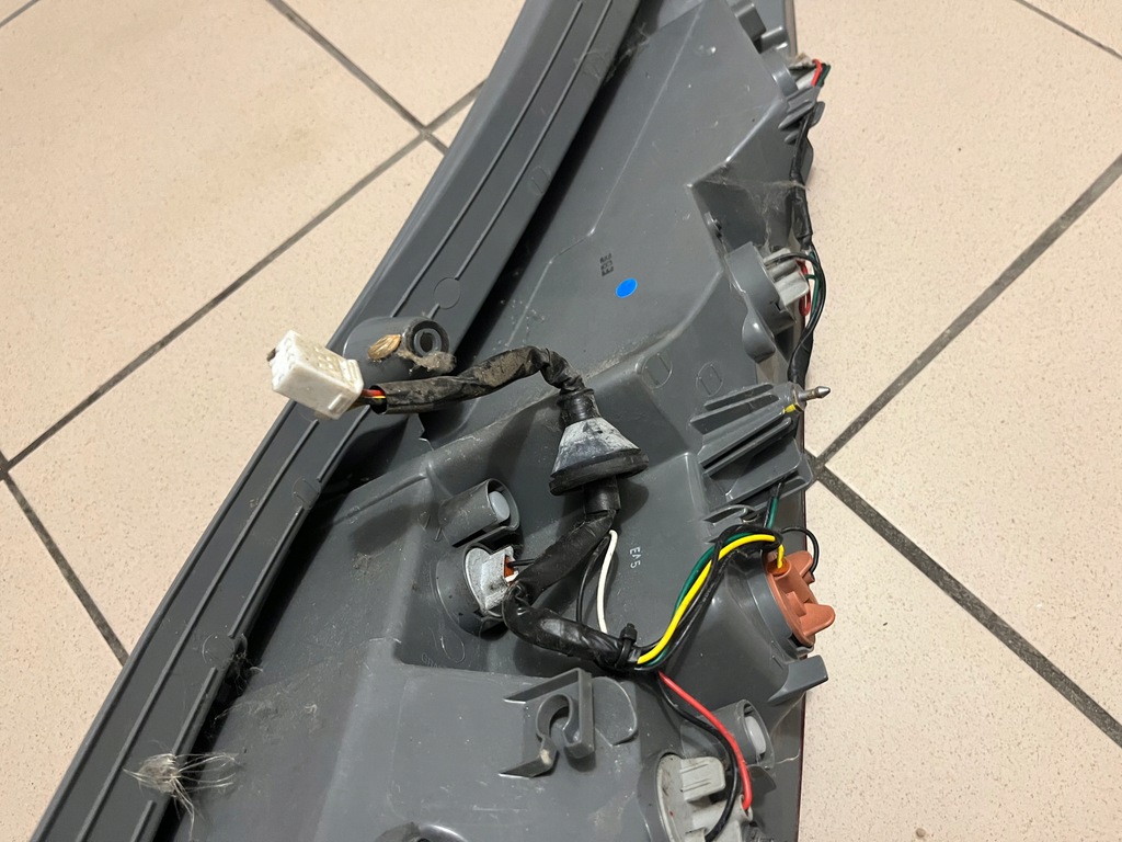 фото №12, Hyundai i30 i 1 kombi 07- лампа задня задня ліва