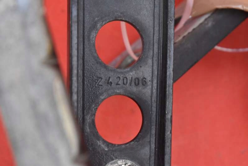 фото №8, Петля петлі капот 1z0823301c skoda octavia 2 ii 06r