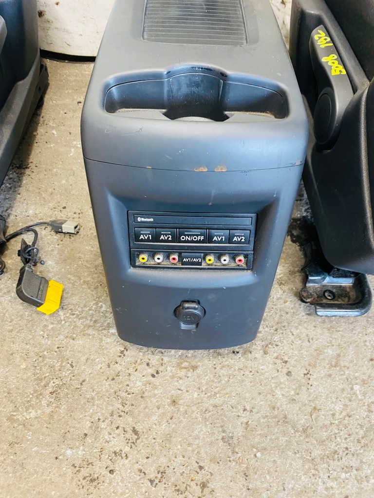 фото №10, Сидіння передні програвач екрани dvd peugeot 5008 09-17 #192