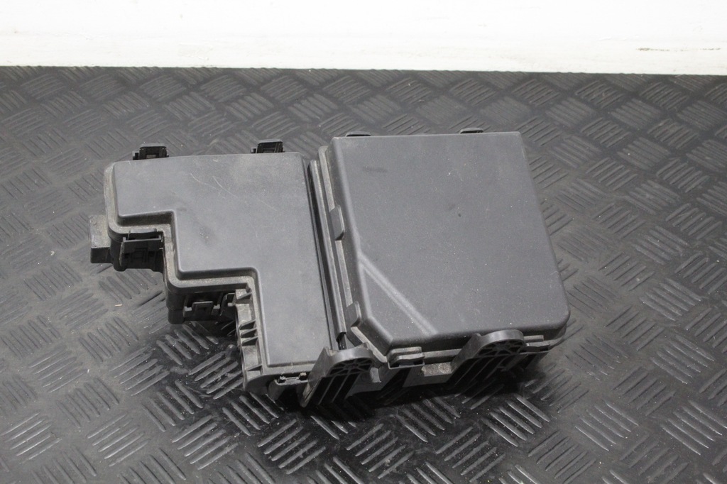 фото №1, Корпус коробка предохранителей renault kadjar lift