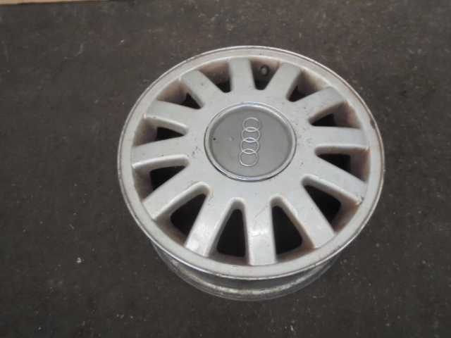 Audi a3 8l диск диски aluminiowe 4шт 15'' 5x100 6j et38 8l0601025 Оригінал
