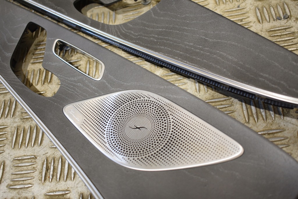 Idealne накладки декоры led ambiente комплект . mercedes cls w257 1 в Украине