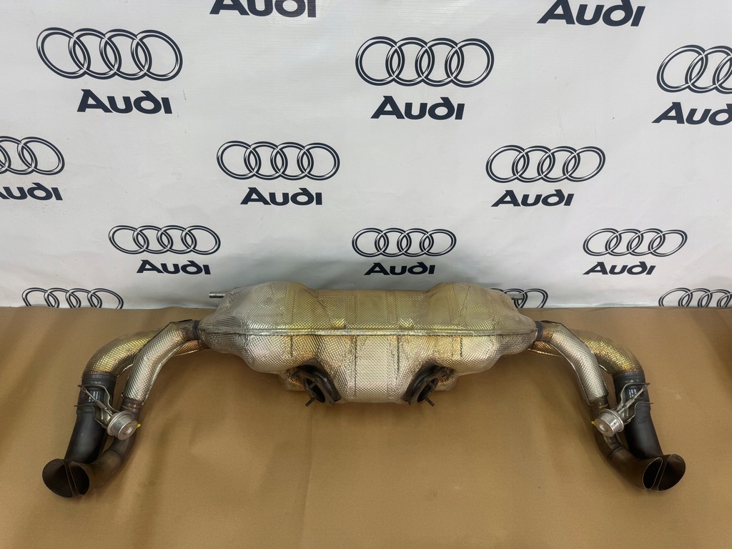 фото №1, Audi r8 4s0251809b гаситель выхлоп конечный 5.2 fsi v10 оригинальный номер audi