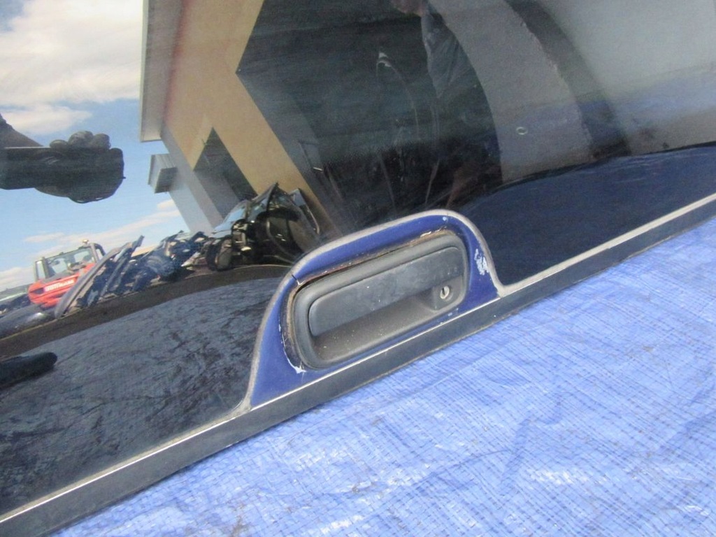 фото №5, Nissan navara d22 скло задня