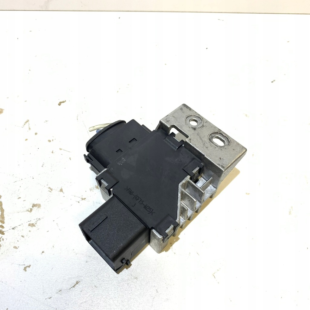 фото №1, Реле свічка 271203982r renault trafic iii iv vivaro nv300 2.0 dci