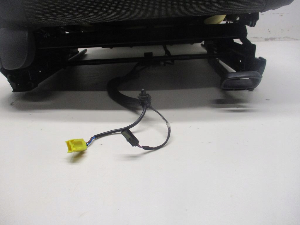 фото №5, Сиденье правый перед vw golf v plus