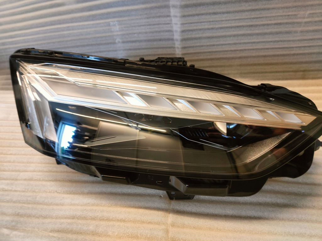 фото №1, Audi a5 8w6 lift laser правая