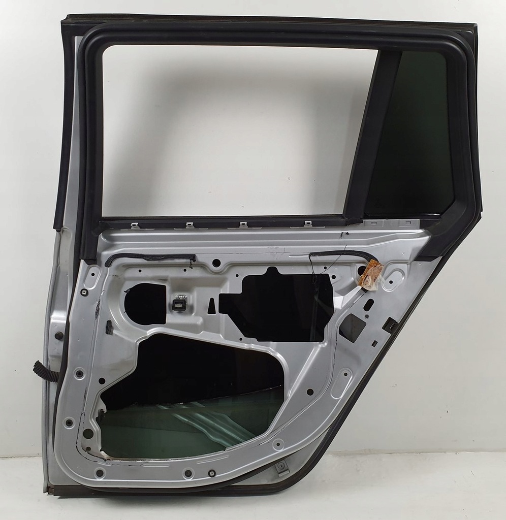 фото №6, Двері правий задня titansilber металік 354 bmw 5 e61