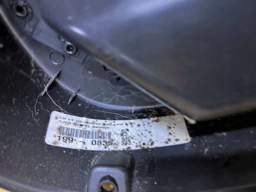 фото №8, Обшивка дверь левый перед ford escape mk4