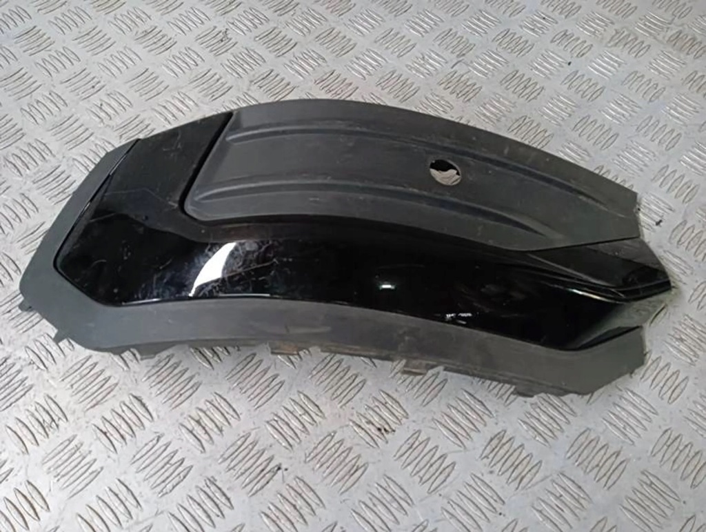 Купити M9 80f807319 решітка бампера ліва задня audo q5