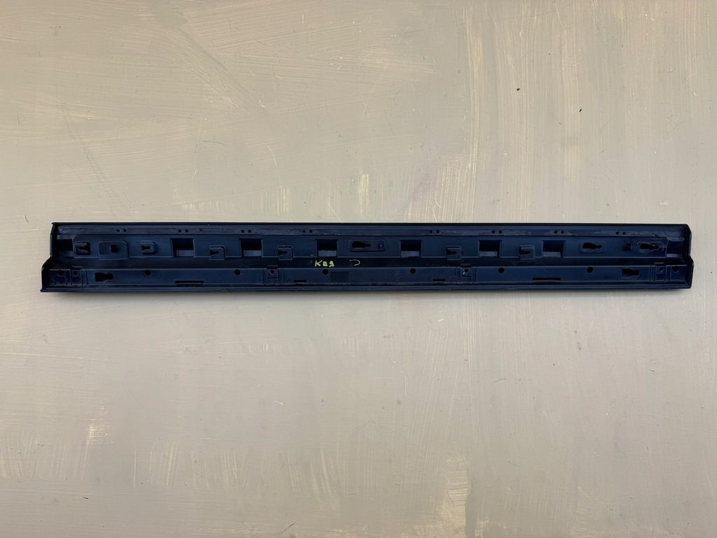 фото №13, Maserati levante 16-24r молдинг двері ліва передня лівий перед 670035236