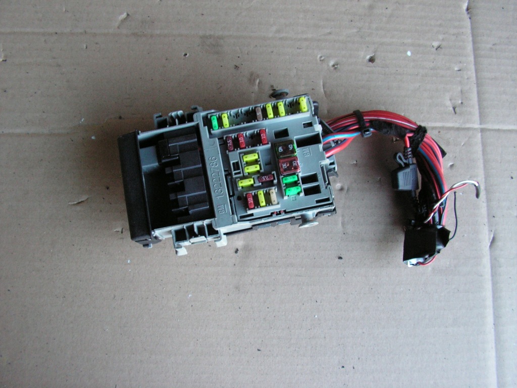 фото №3, Коробка предохранителей opel astra j