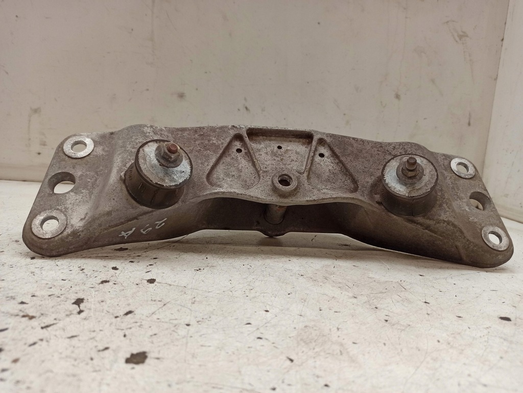 фото №13, Bmw 7 e65 кронштейн коробки автоматична коробка передач 6759680