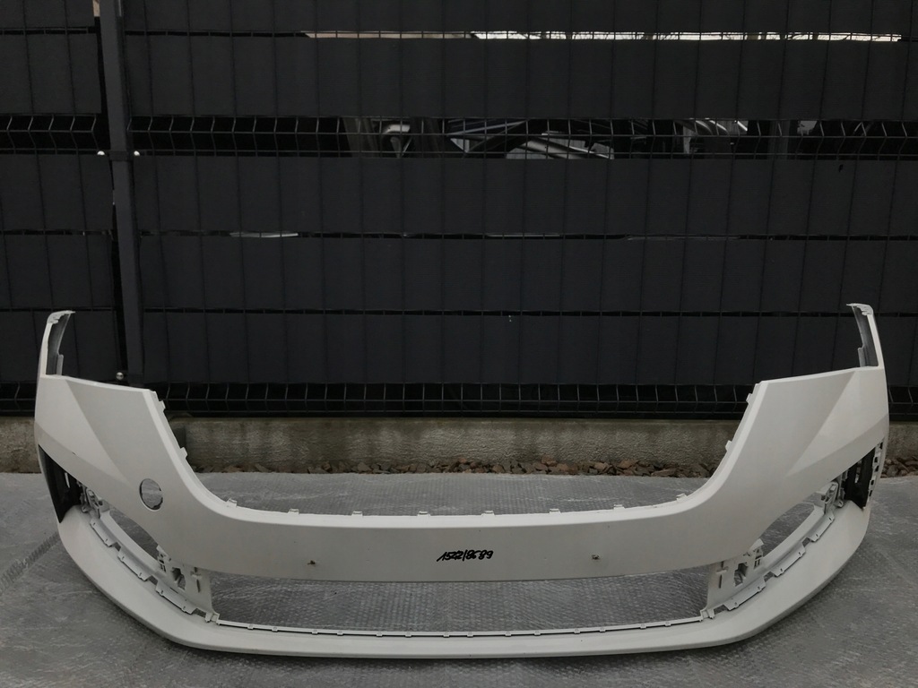 фото №1, Skoda scala 657 бампер перед передній pdc 2019-