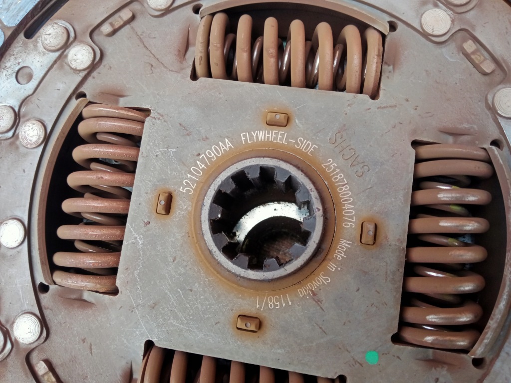 фото №14, Jeep cherokee kk 7-12 2.8 crd сцепление двухмассовый маховик прижим комплект механическая коробка передач