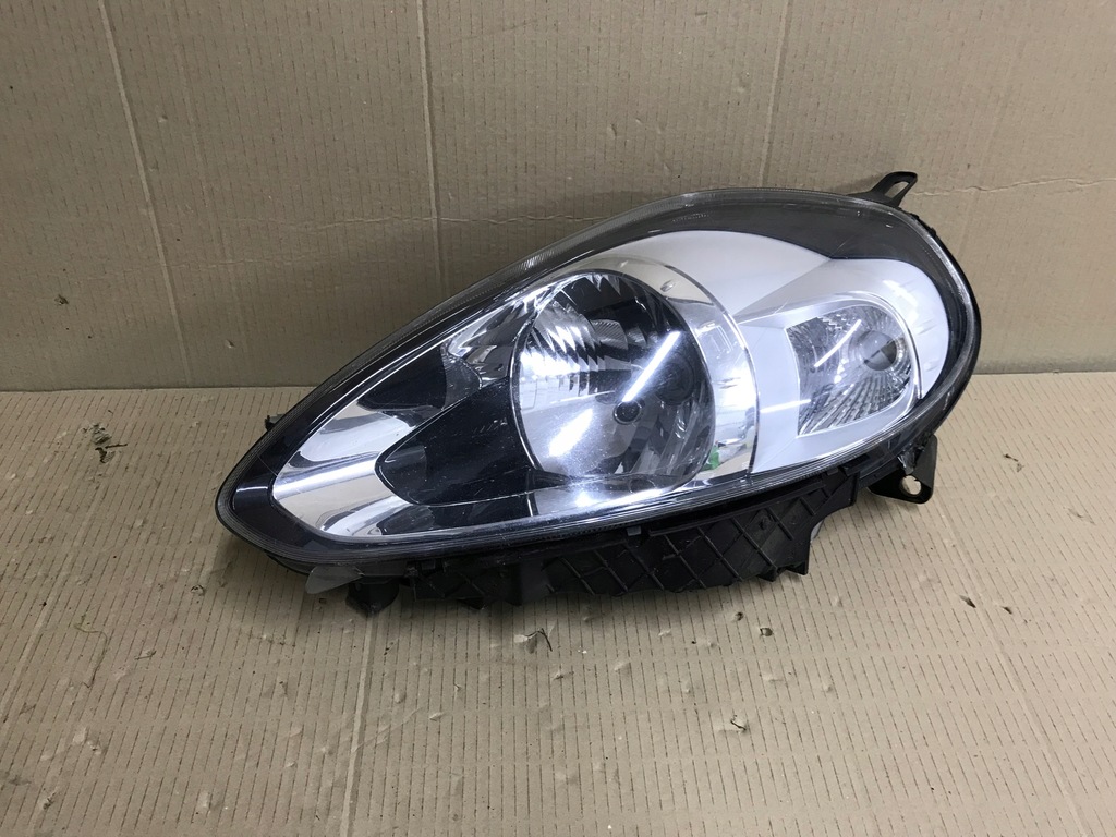 фото №1, Лампа передняя левая fiat punto evo 2012