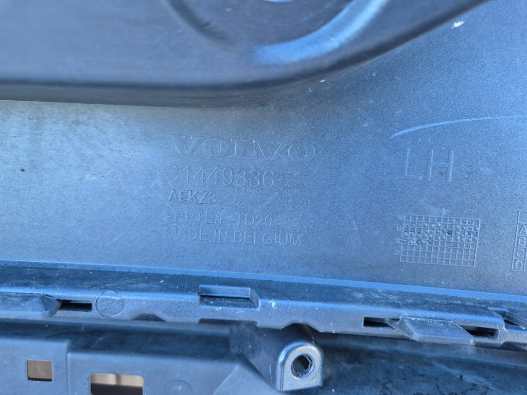 фото №11, Volvo xc40 ii 17r . бампер задня a821