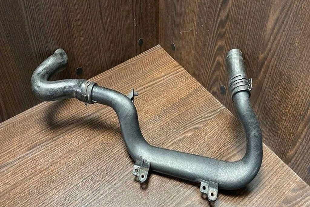 фото №7, Труба охолодження vw transporter v t5 minibus / passenger 7h0121065c 2.46l