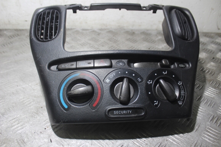 фото №1, Панель керування обдув toyota yaris verso
