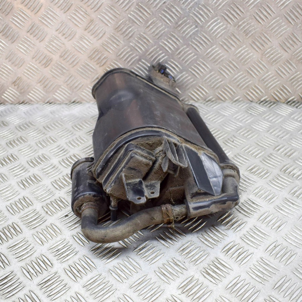 фото №1, Audi a3 s3 8v 2016 фільтр вугільний