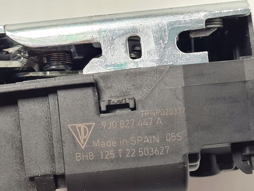 фото №8, 2022 porsche taycan 9j1 замок крышки задний / багажника 9j0827447a