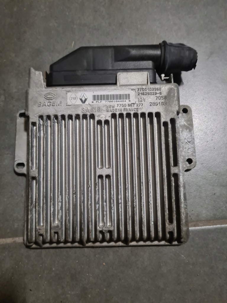 фото №1, Блок управления renault twingo i 1.2 7700104484