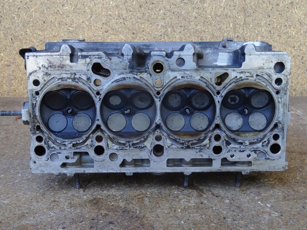 фото №16, Golf v audi tt 8j a3 8p 2.0 tfsi axx bwa головка рамка 06f103285a 06f103373