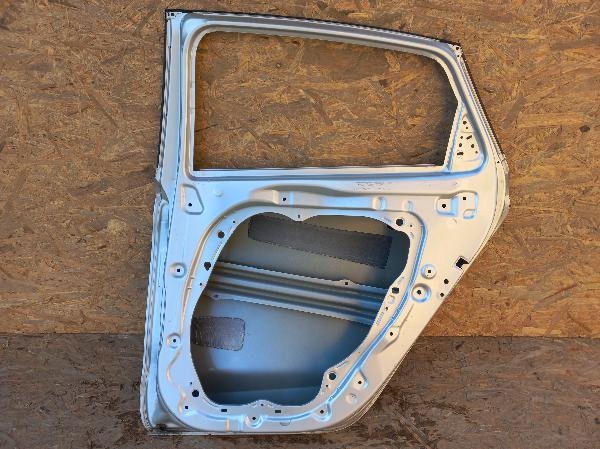 фото №10, Hyundai i30 i-30 fastback дверь задние задняя правое