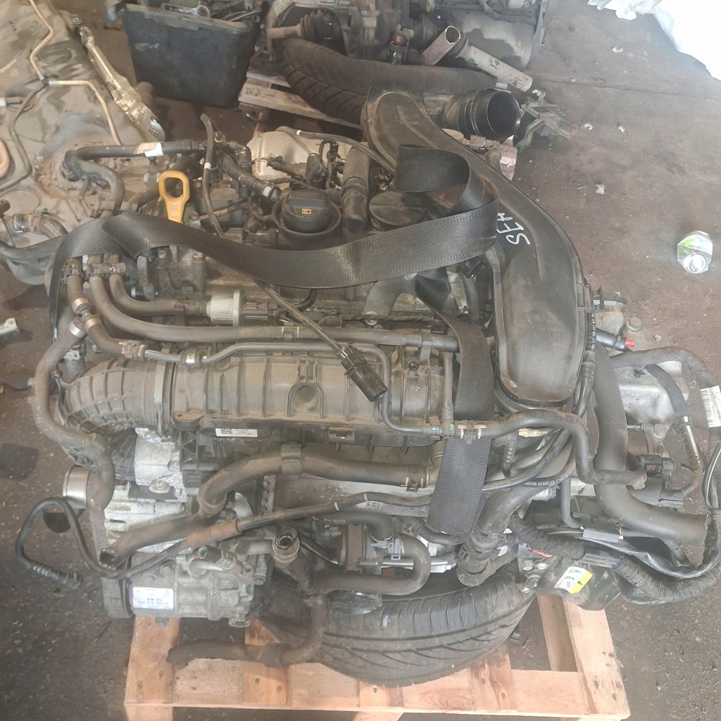 Seat leon 3 skoda vw audi 1.5 tsi tfsi двигатель dad dada 2018r Недорого