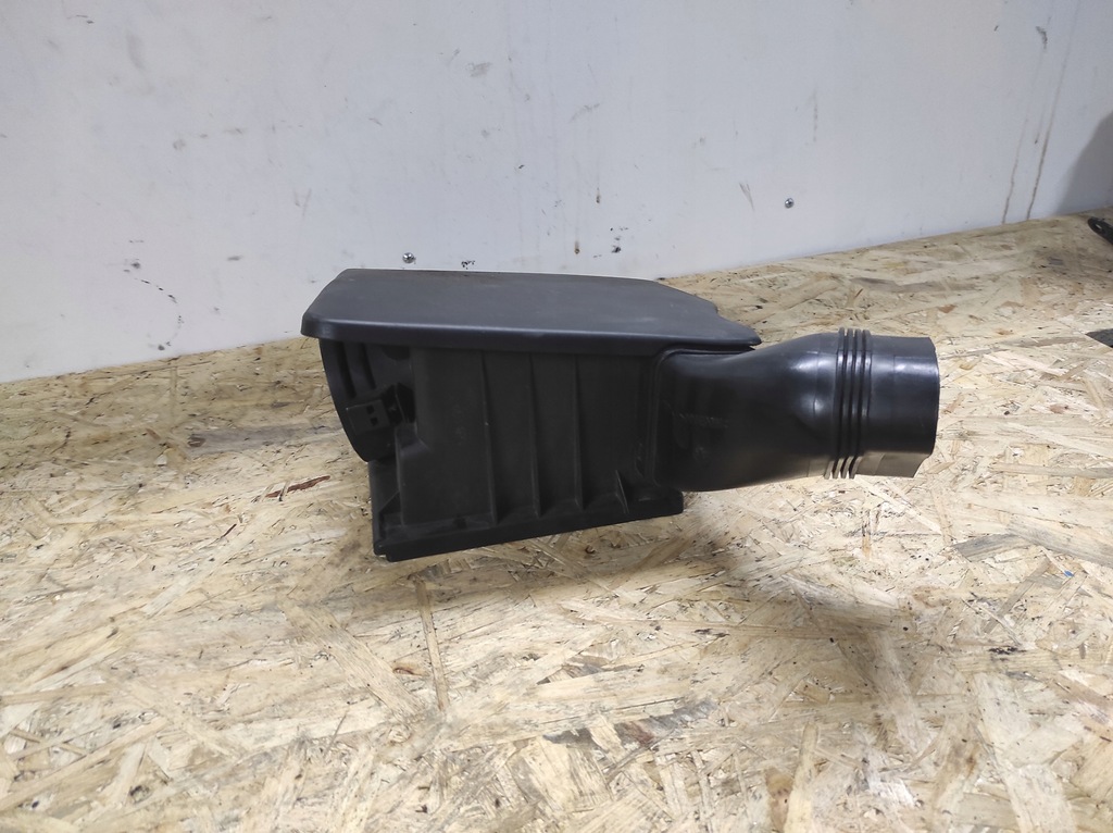 фото №7, Audi корпус фильтр воздуха 8w0133837h