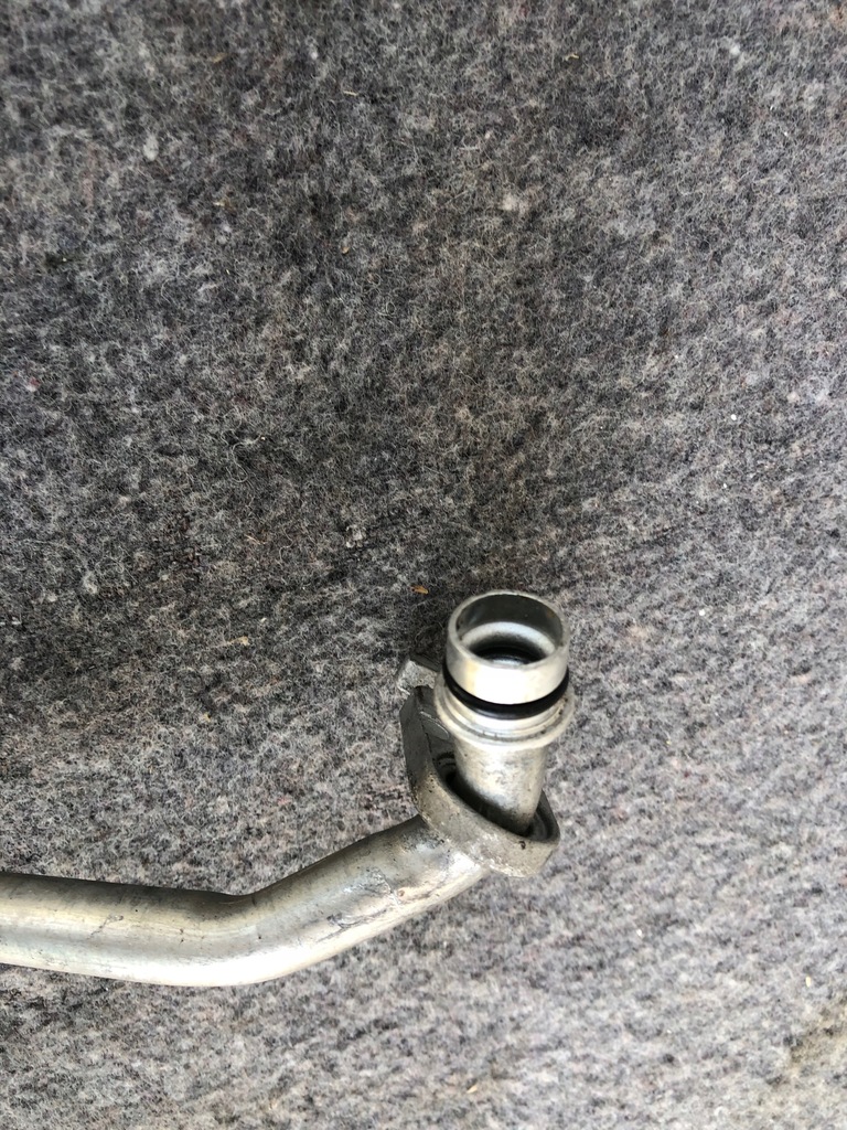 фото №3, Toyota auris 2.0 трубка шланг кондиционера