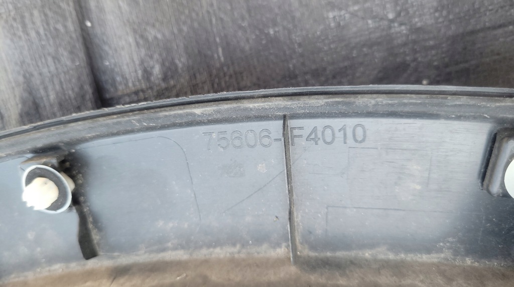 фото №9, Toyota c-hr молдинг крила лівий задня