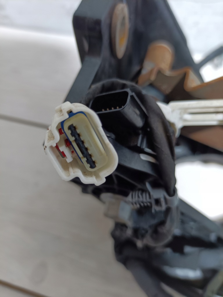 Педаль тормоза gmc sierra cadillac escalade iv chevrolet tahoe 2014-2019 в Украине