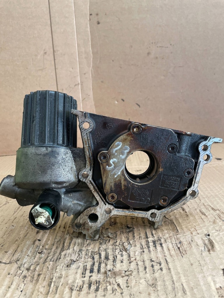 Купить Renault twingo 2 насос масла