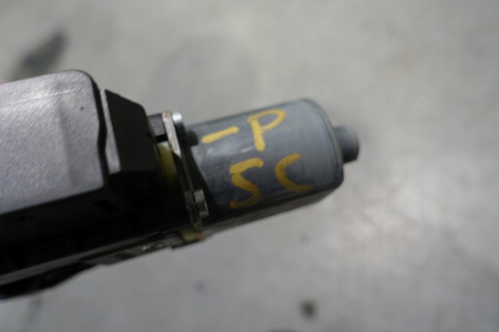 фото №7, Vw beetle 5c двигатель моторчик подъемника стекло правый