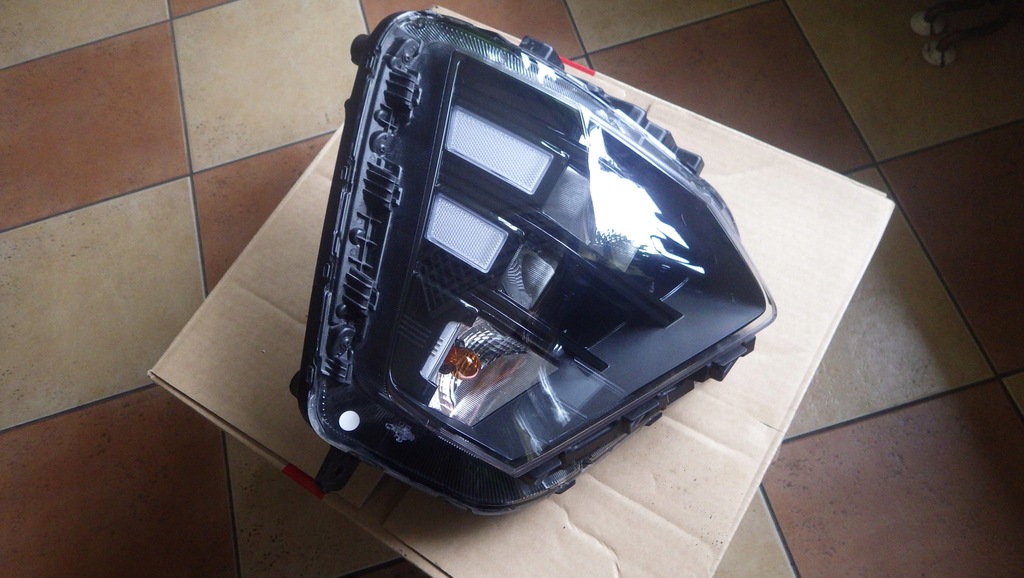 фото №1, Лампа правая фара hyundai kona ii 23- full led