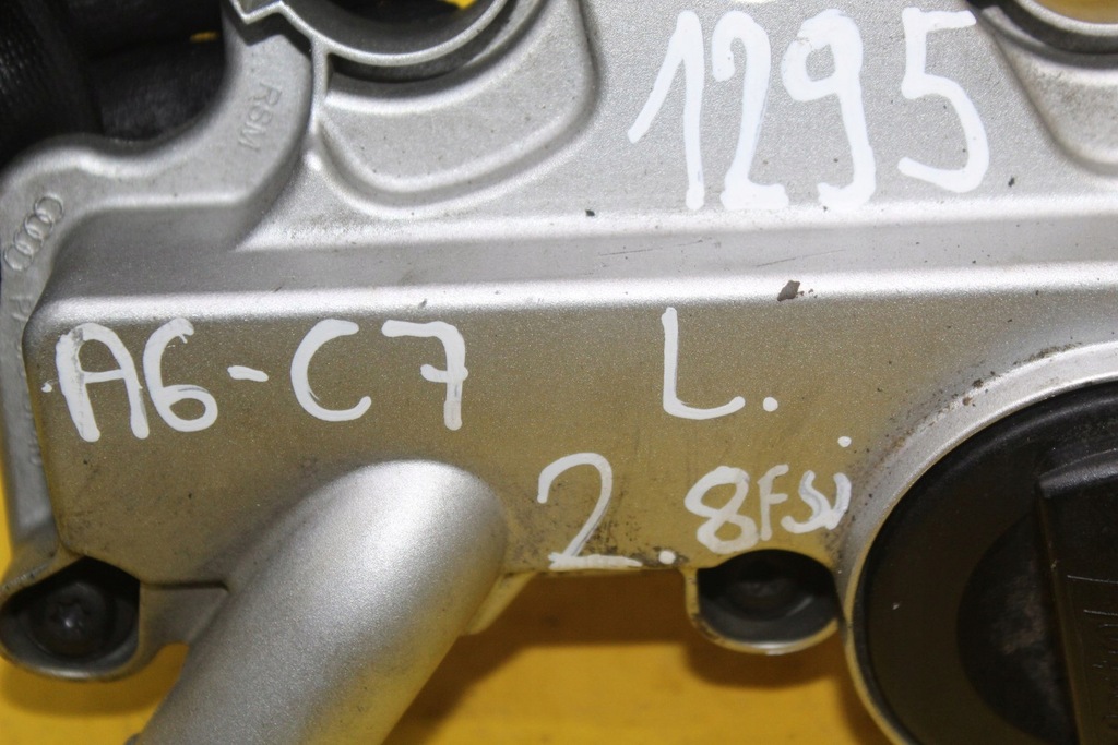 фото №5, Крышка клапанов левая 06e103471p a6 c7 2.8fsi chv