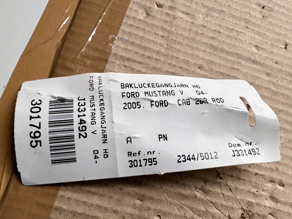 фото №2, Петля крышки багажника ford mustang v 04-14