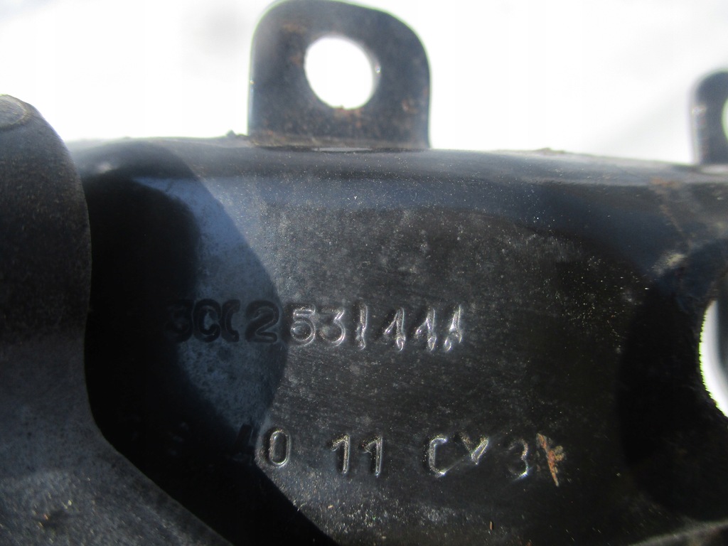 фото №7, Кронштейн резиновый элемент кронштейн выхлоп vw passat b7 usa