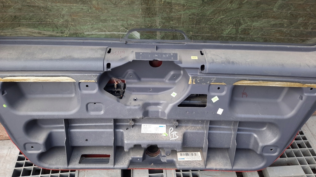 Задняя крышка багажника багажника mercedes a-klasa w168 a-140 99r 1.4 594 Недорого