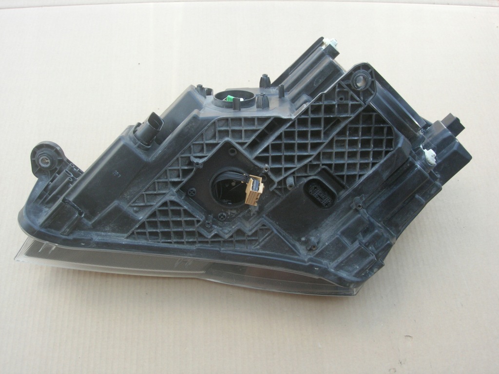 фото №8, Фара r skoda superb iii bixenon led warszawa