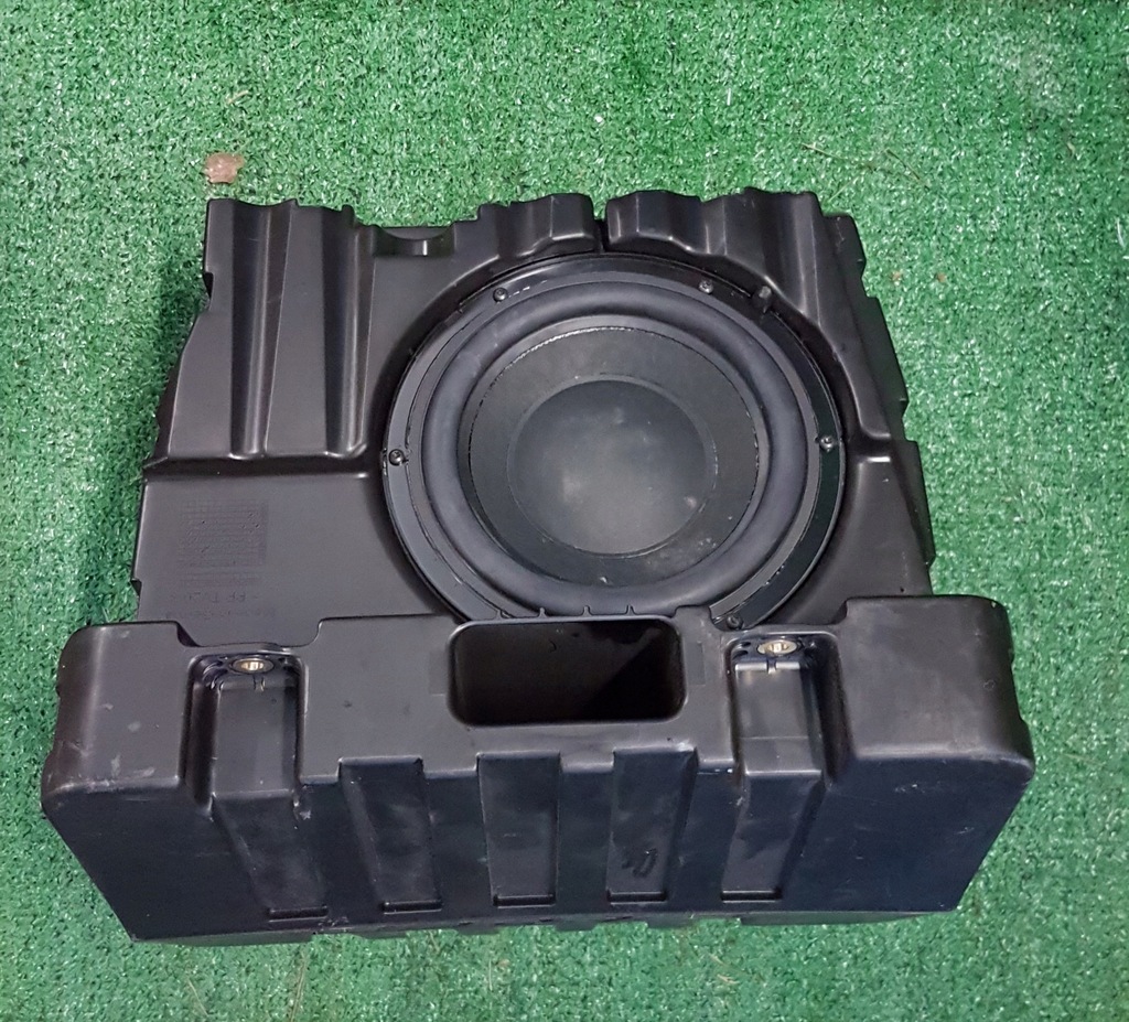 фото №1, Porsche panamera сабвуфер